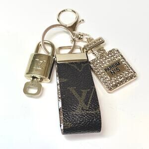 Louis Vuitton Lock & Key #316 w/ a Canvas Loop and Perfume Charm Keychain